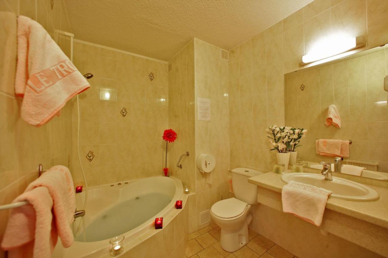 Chambre Double avec Baignoire Spa