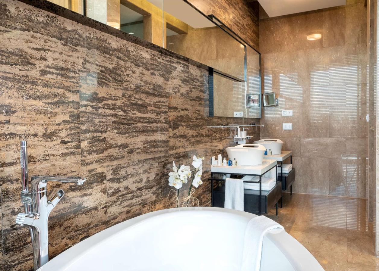 Presidential Suite Terrace City View