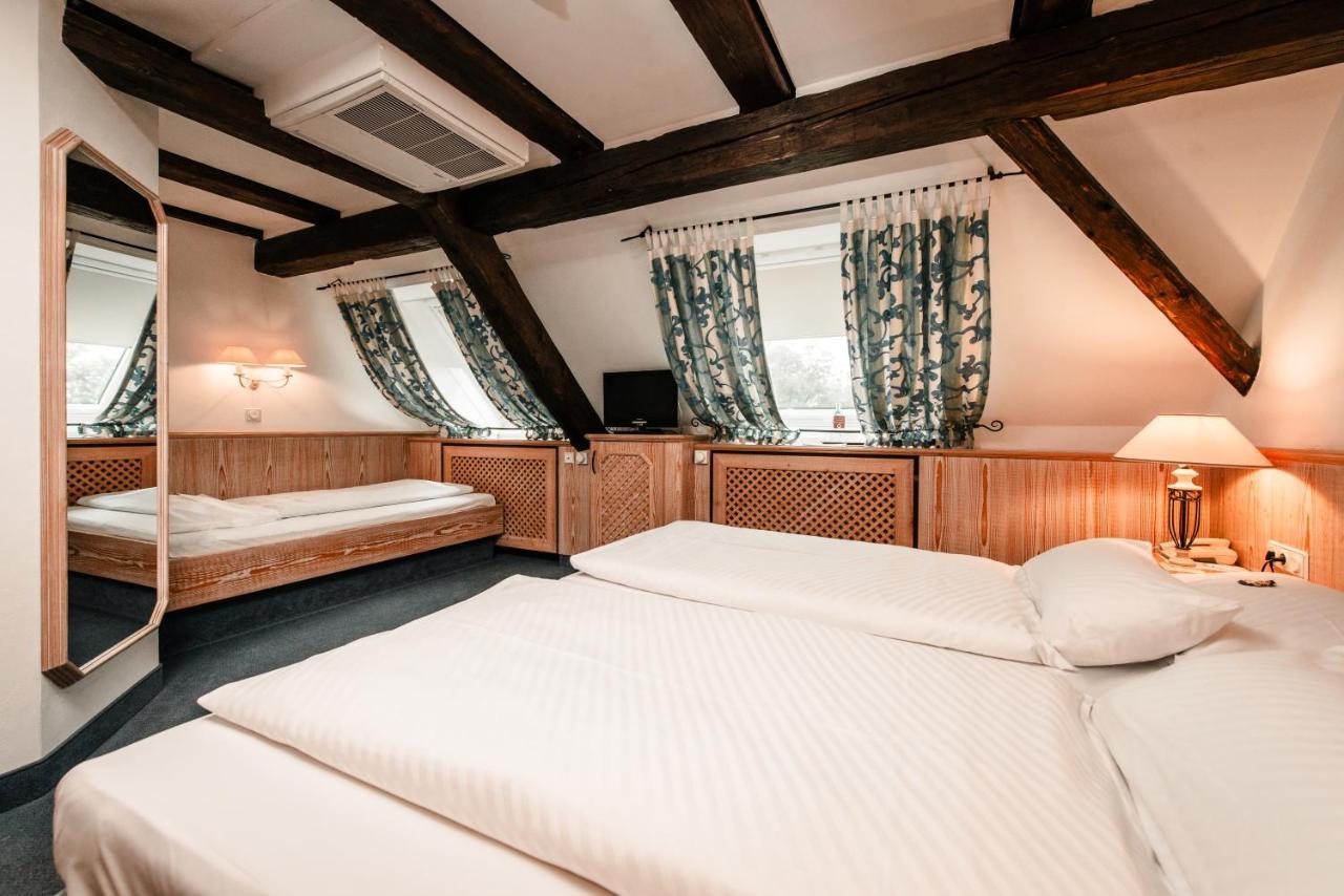 Kamer met Kingsize Bed