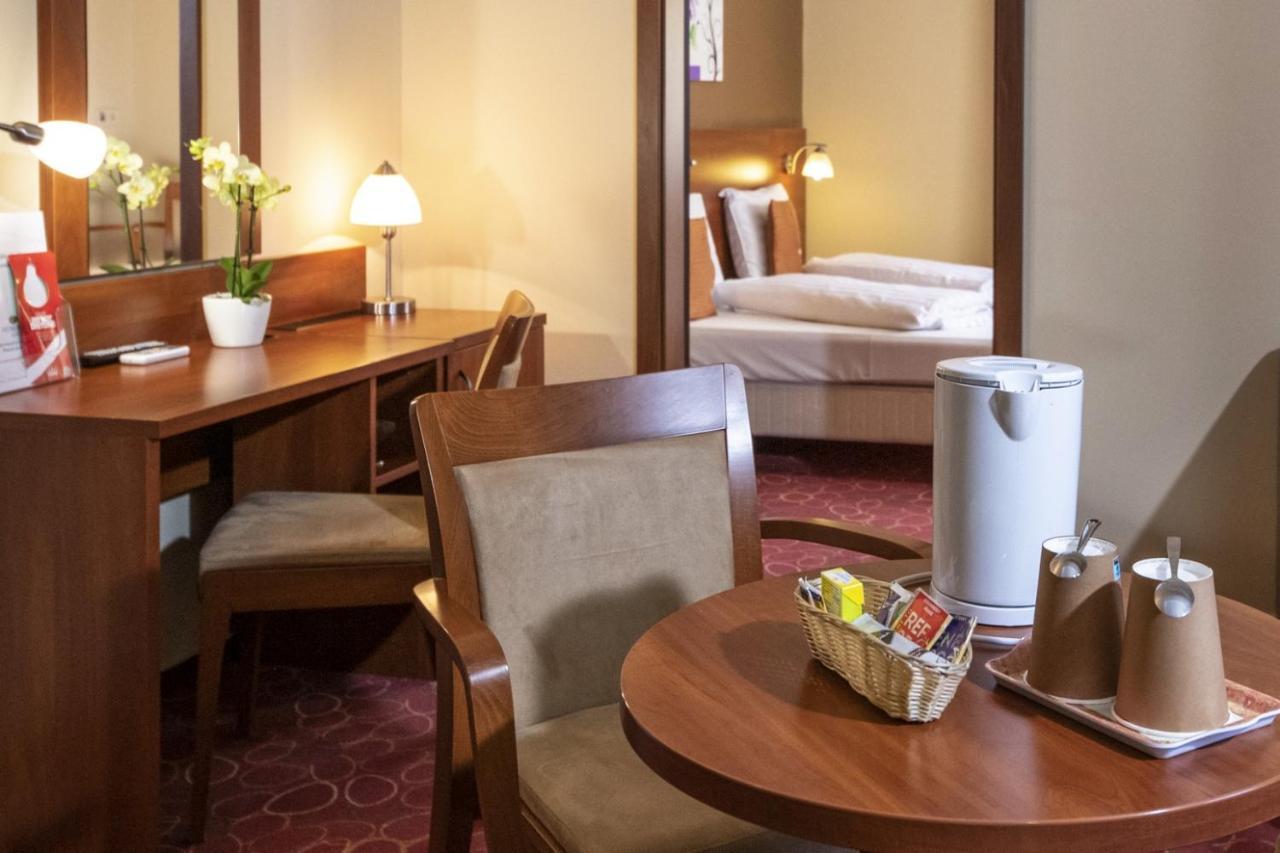 One-Bedroom Suite