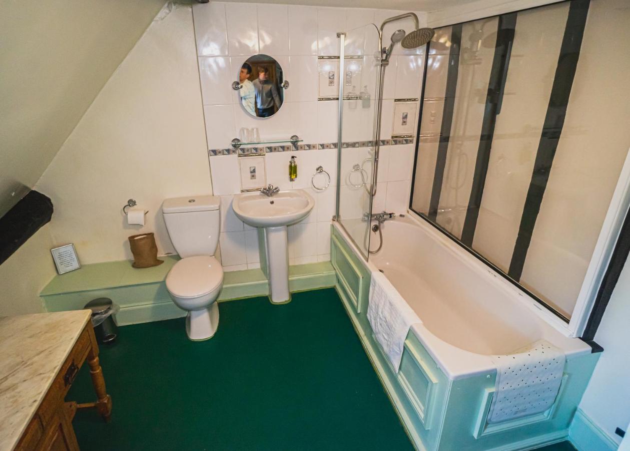 Double Room 2 Not Pet Friendly