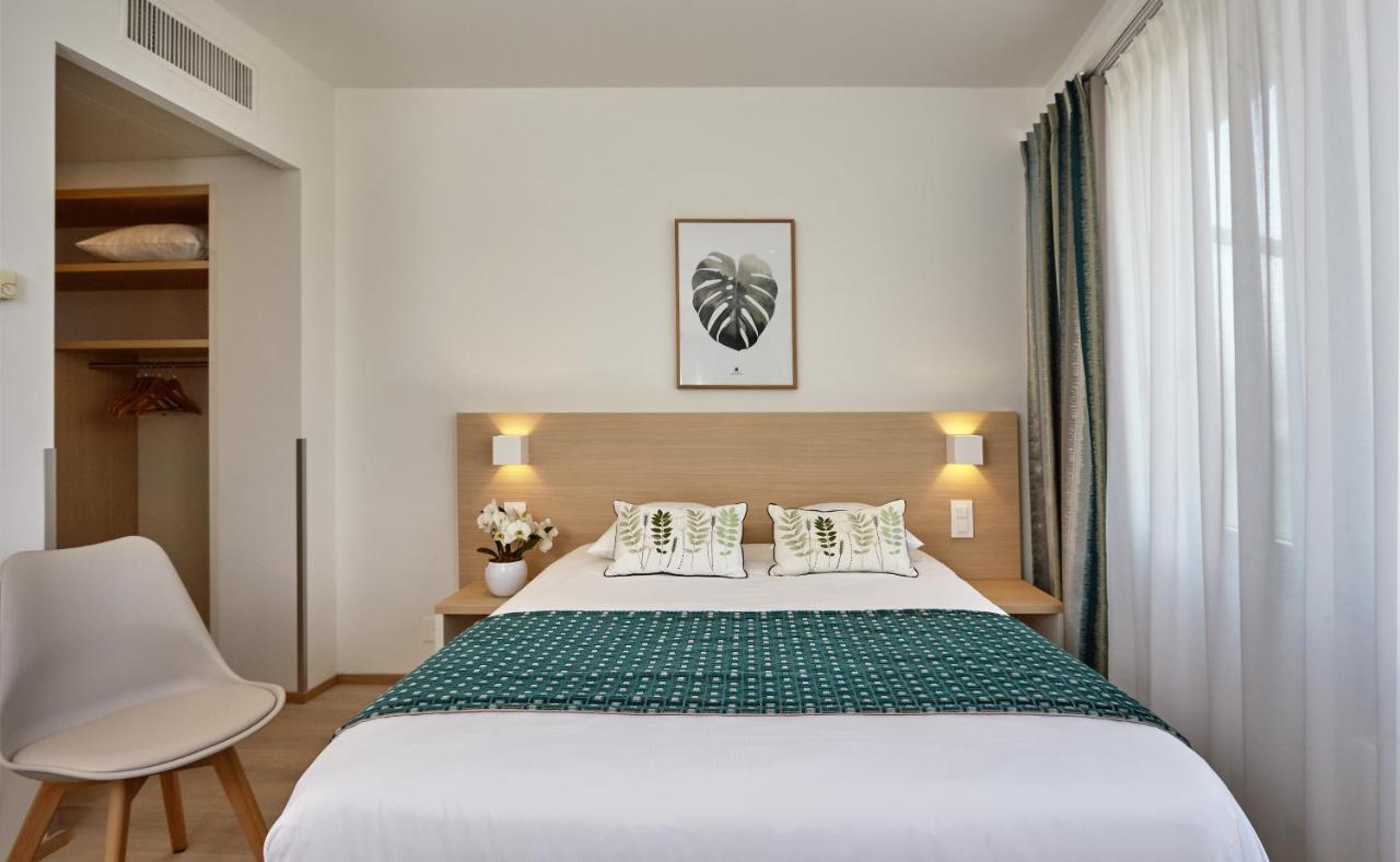 Single Room Balcony,1165192320:JPEG