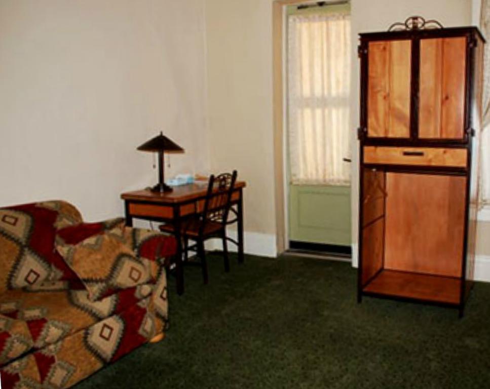 King Suite with Spa Bath
