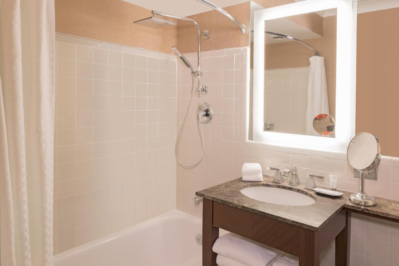 Premium Guest room 1 Queen Harbor view
