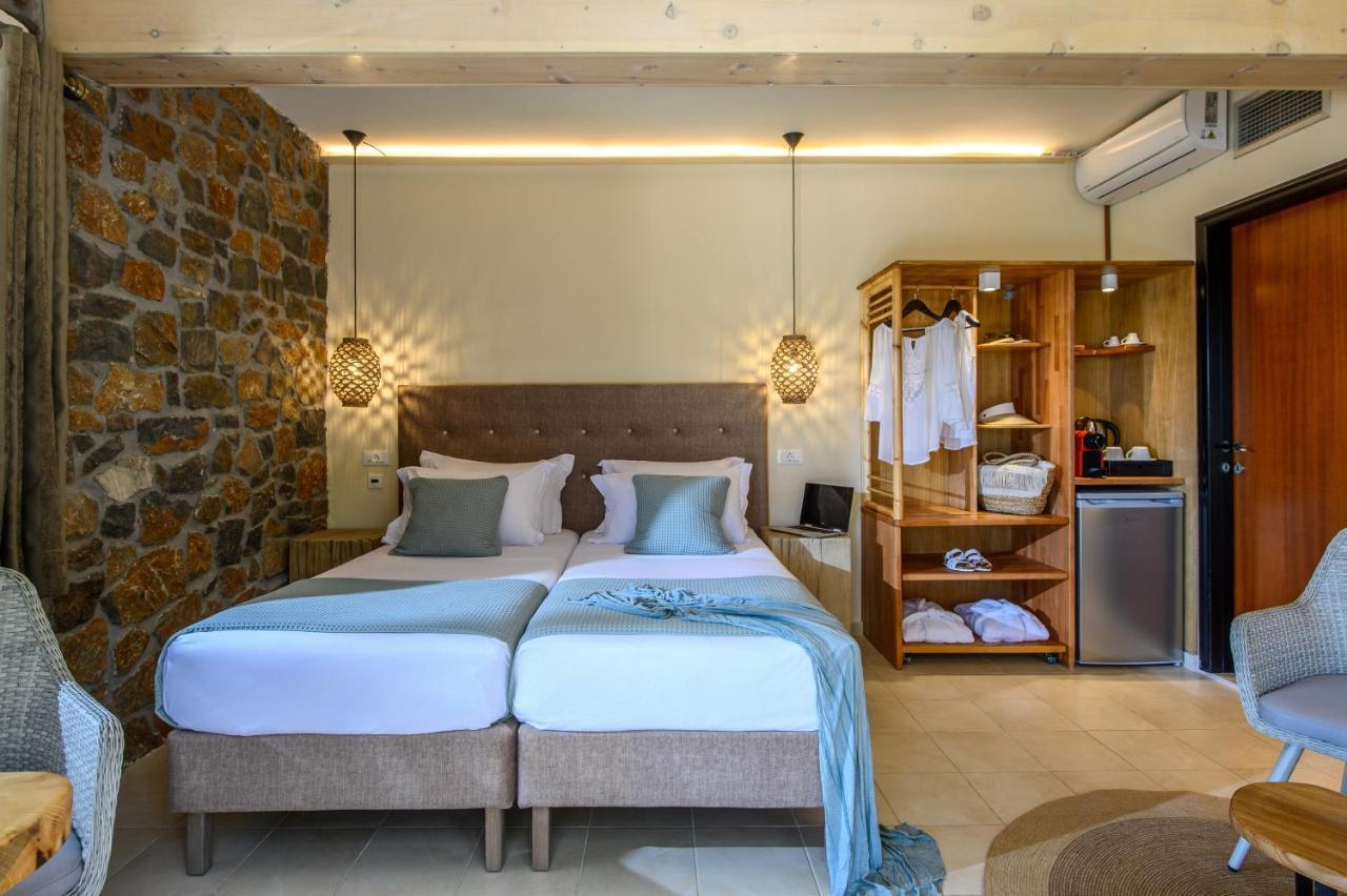 Deluxe Double or Twin Room Spa Bath