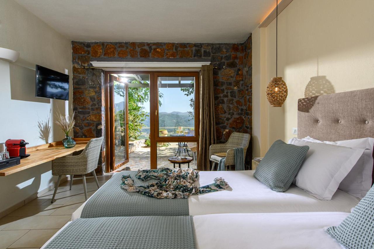 Standard Double or Twin Room Garden View