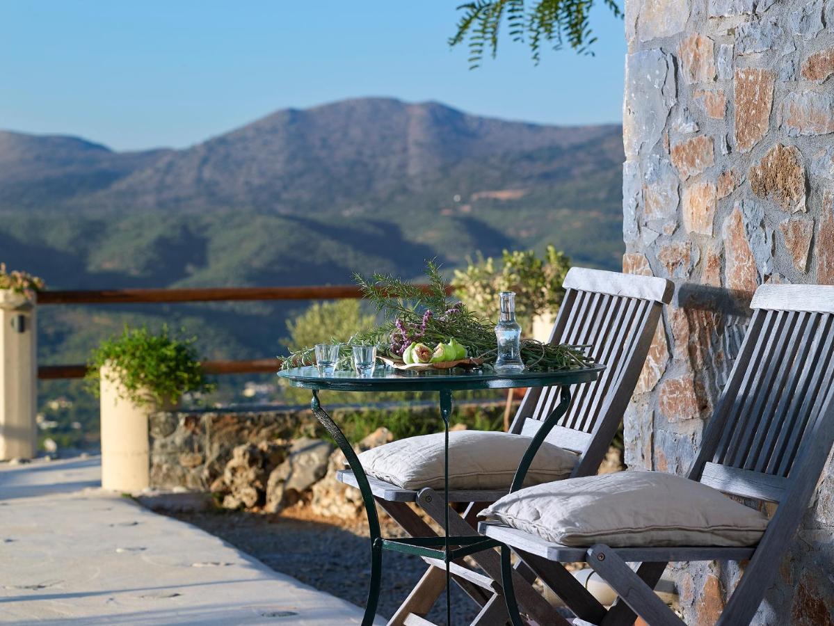 Standard Double or Twin Room Garden View