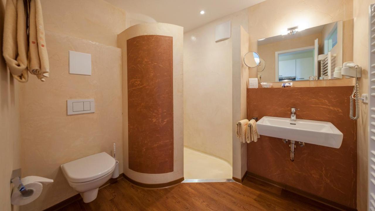 Double Room Lake View