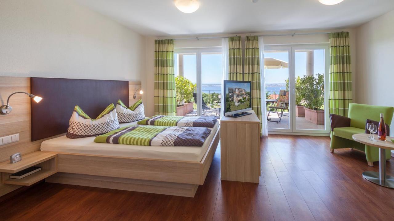 Double Room Lake View