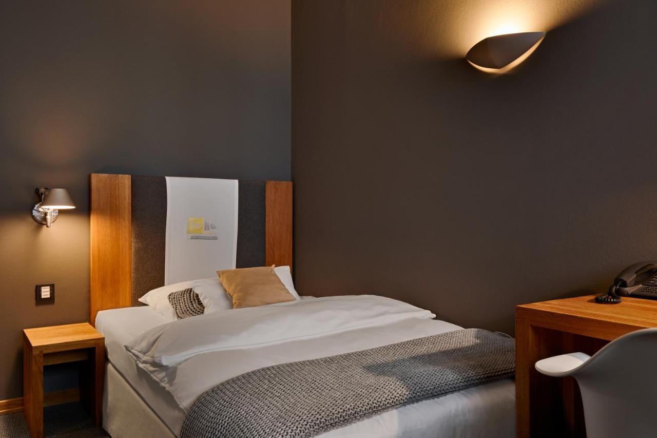 Deluxe Single Room