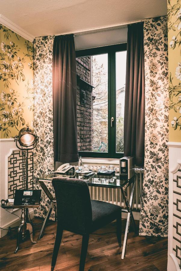 M Room