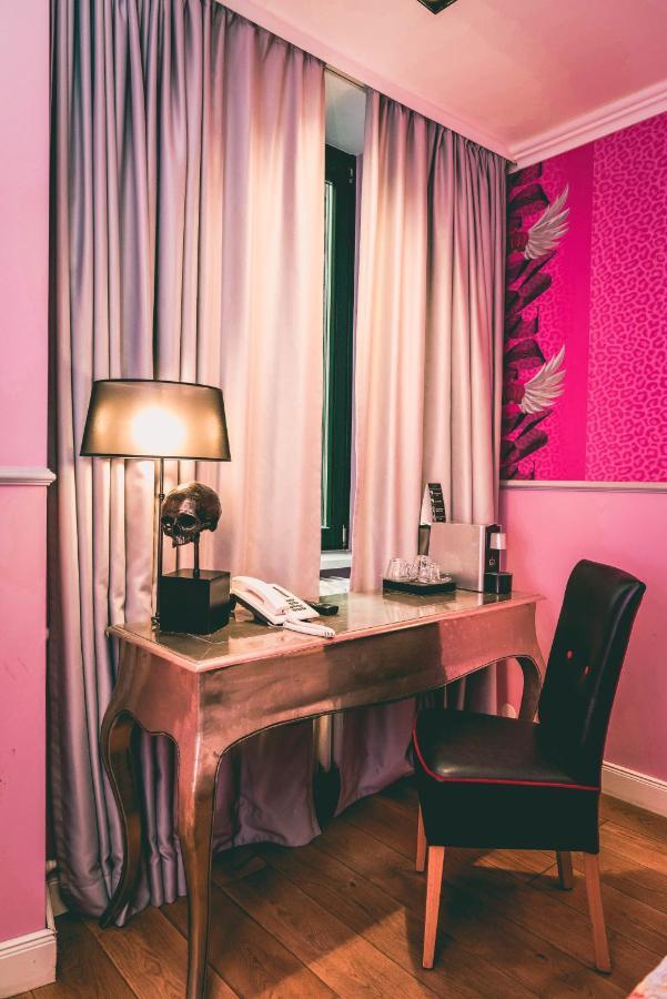 S Room