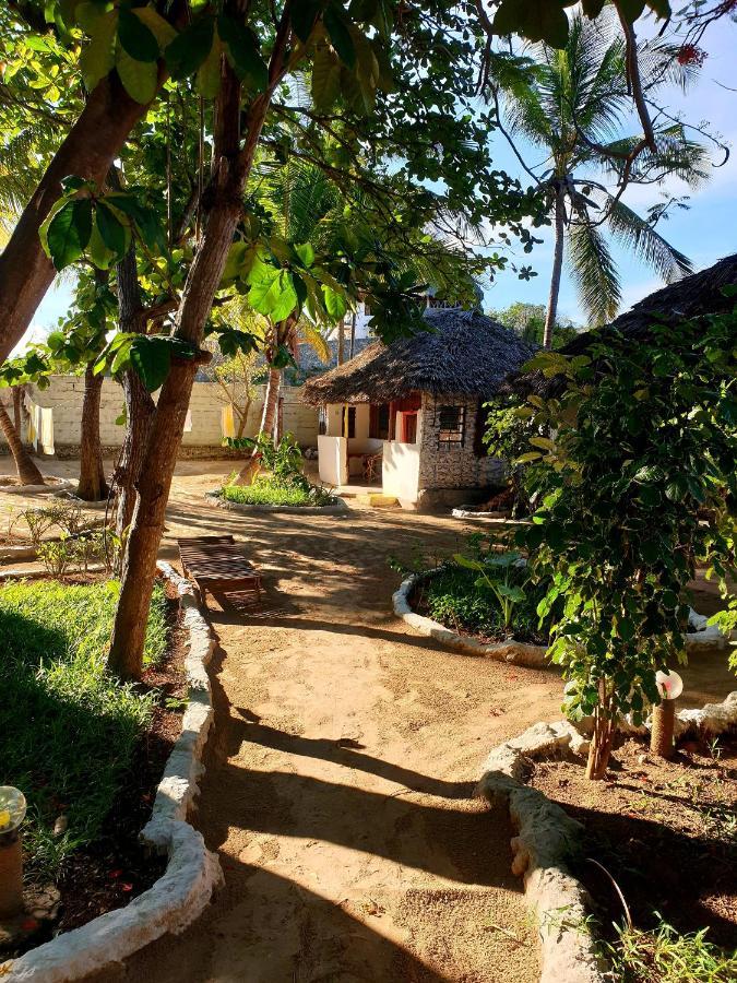 Bungalow with Patio