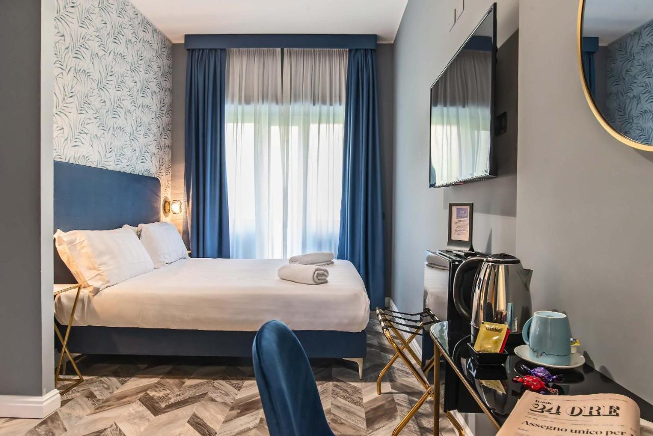 Double or Twin Room Private Bathroom