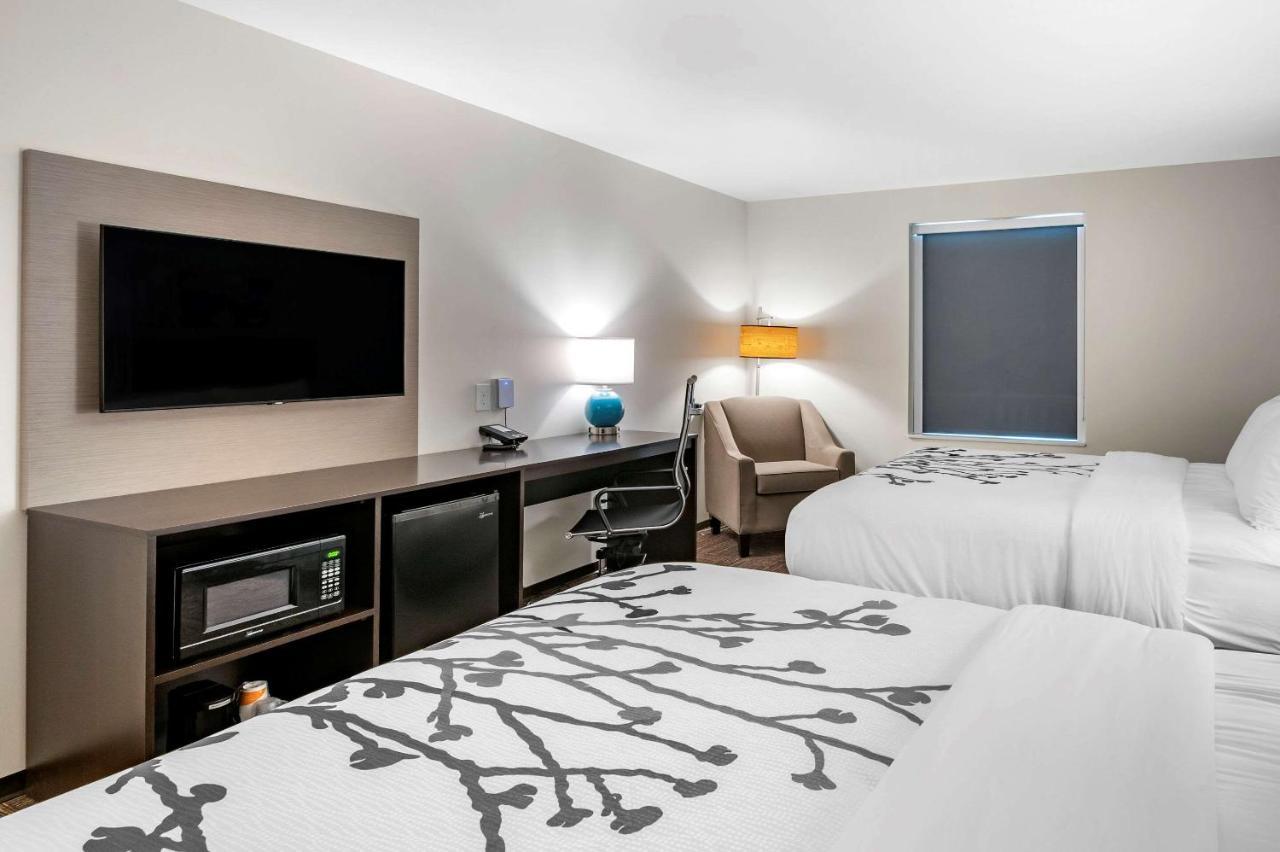 Standard Queen Room Two Queen Beds Non Smoking