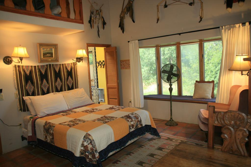 Superior Queen Room