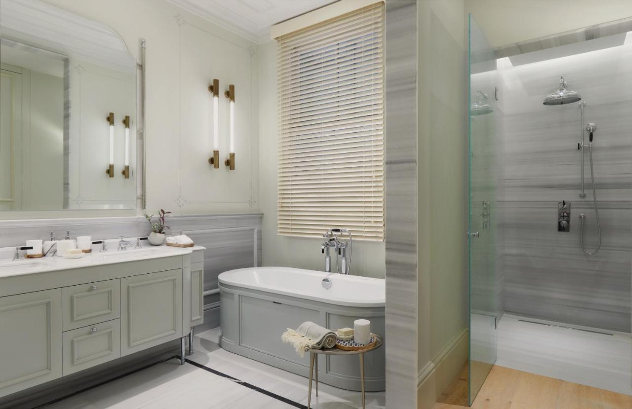 One Bedroom Courtyard Suite