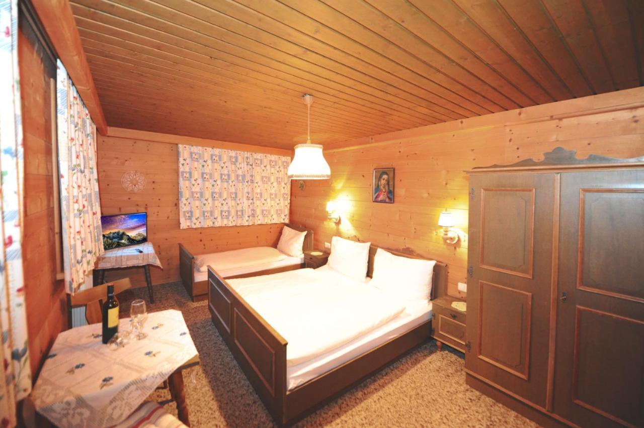 Dreibettzimmer