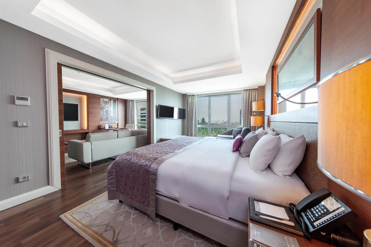 Executive Suite Prince's Islands View Lounge Access