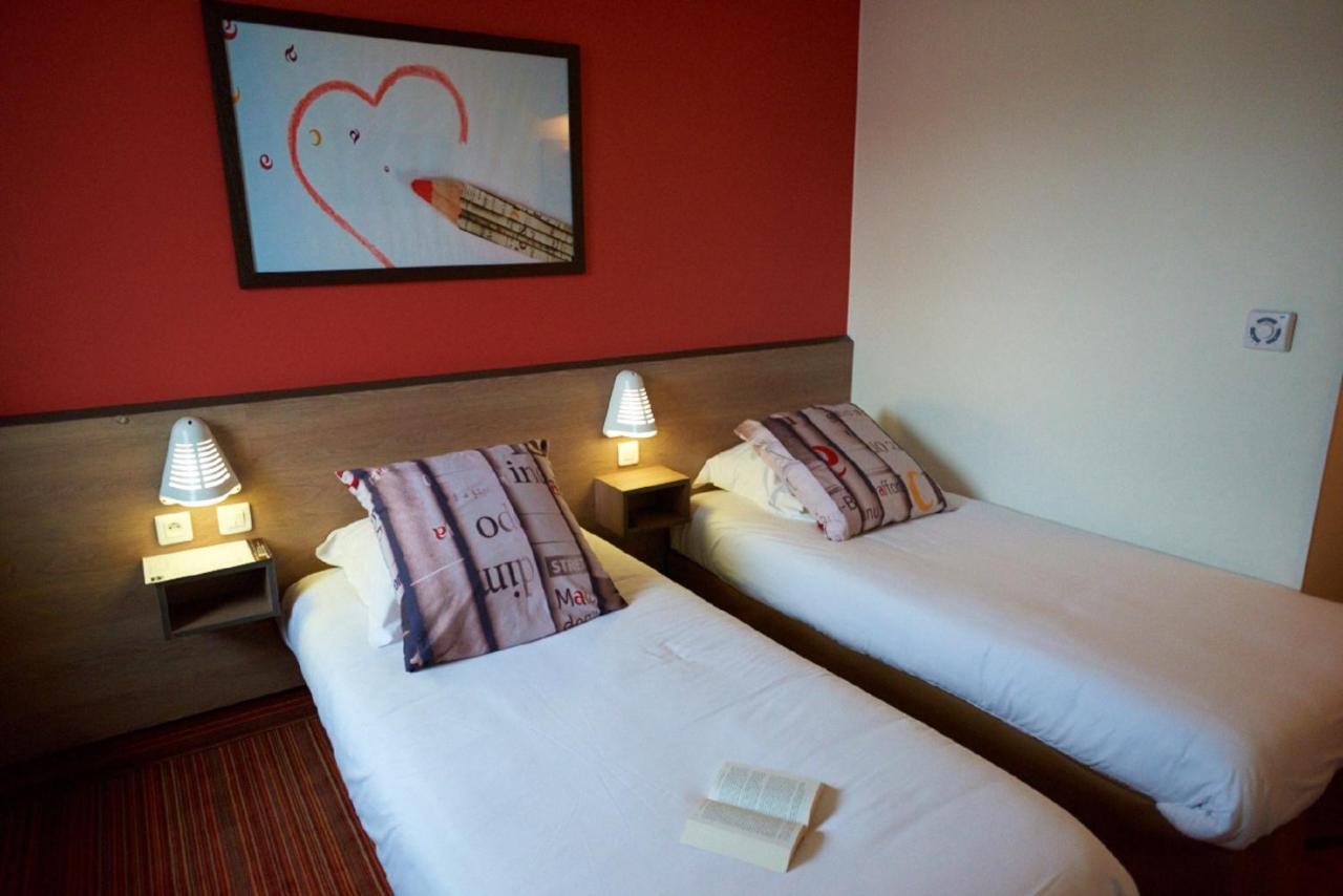 Twin Room,1177145254:JPEG