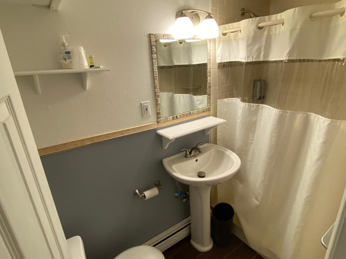 Classic Quadruple Room,1177007242:JPEG