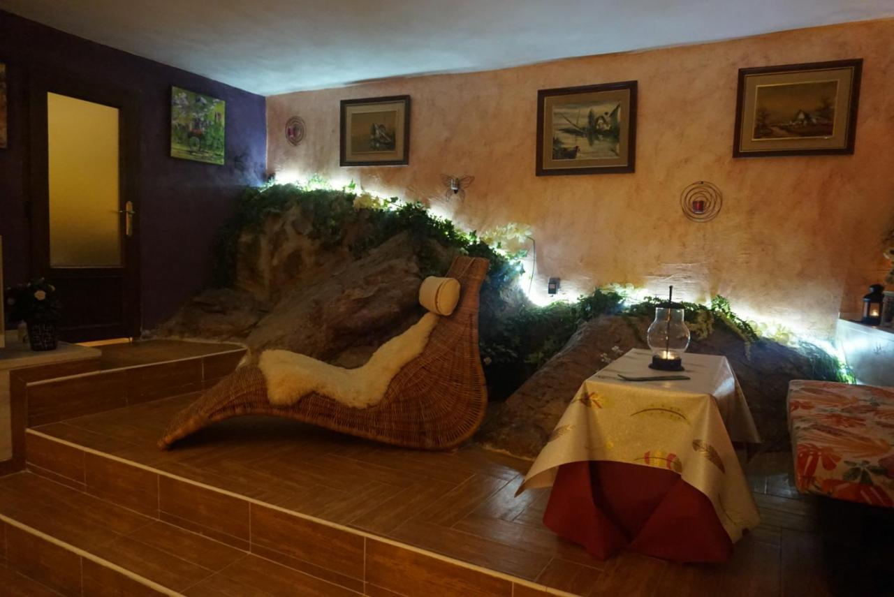 Double Room Private Bathroom