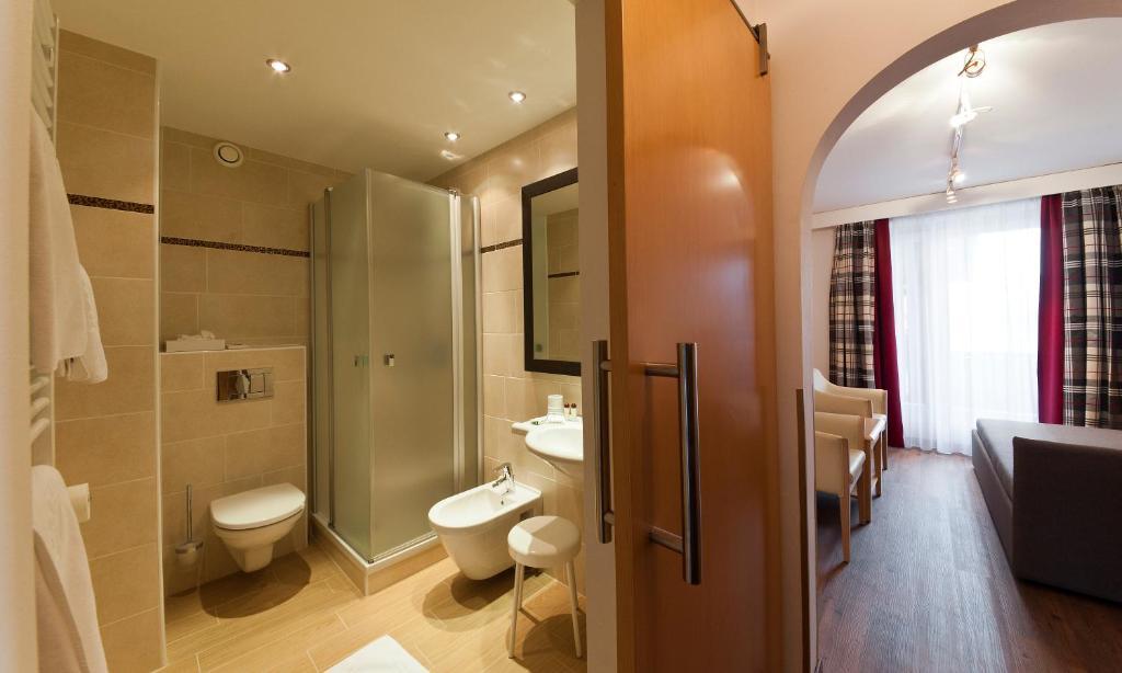 Superior Double Room,53393107:JPEG