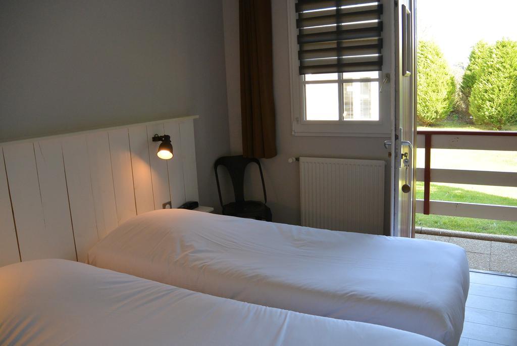 Standard Twin Room street view,766622872:JPEG