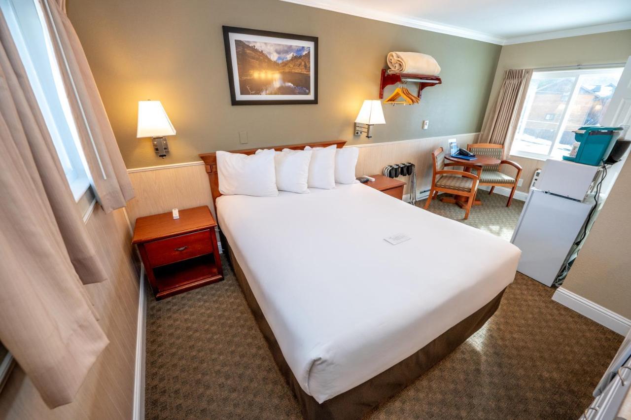 Basic Queen Room