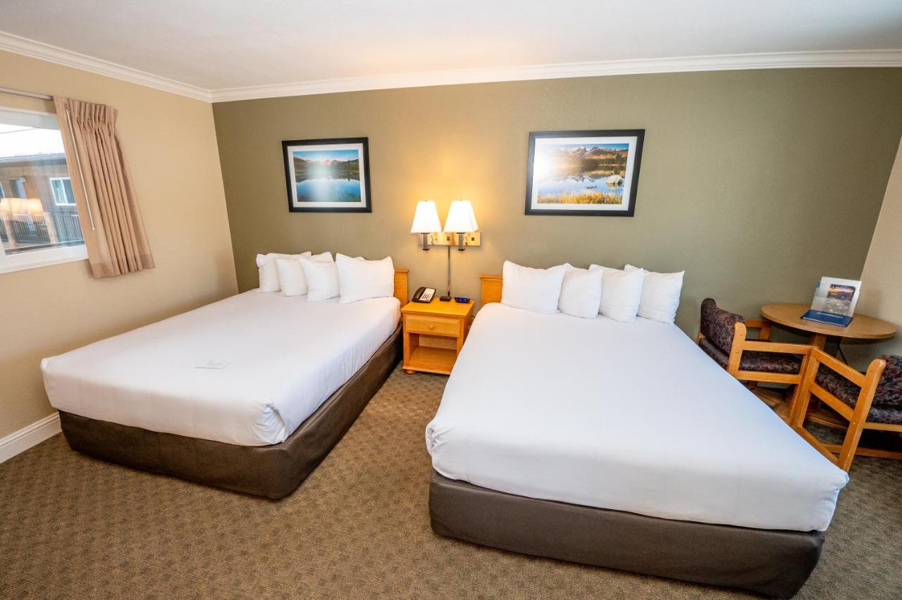 Deluxe Queen Room Two Queen Beds
