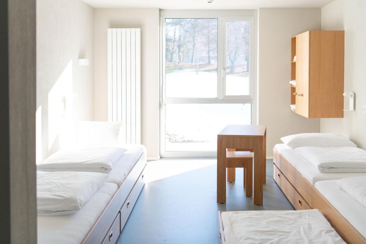 Familienzimmer mit Gemeinschaftsbad auf der Etage