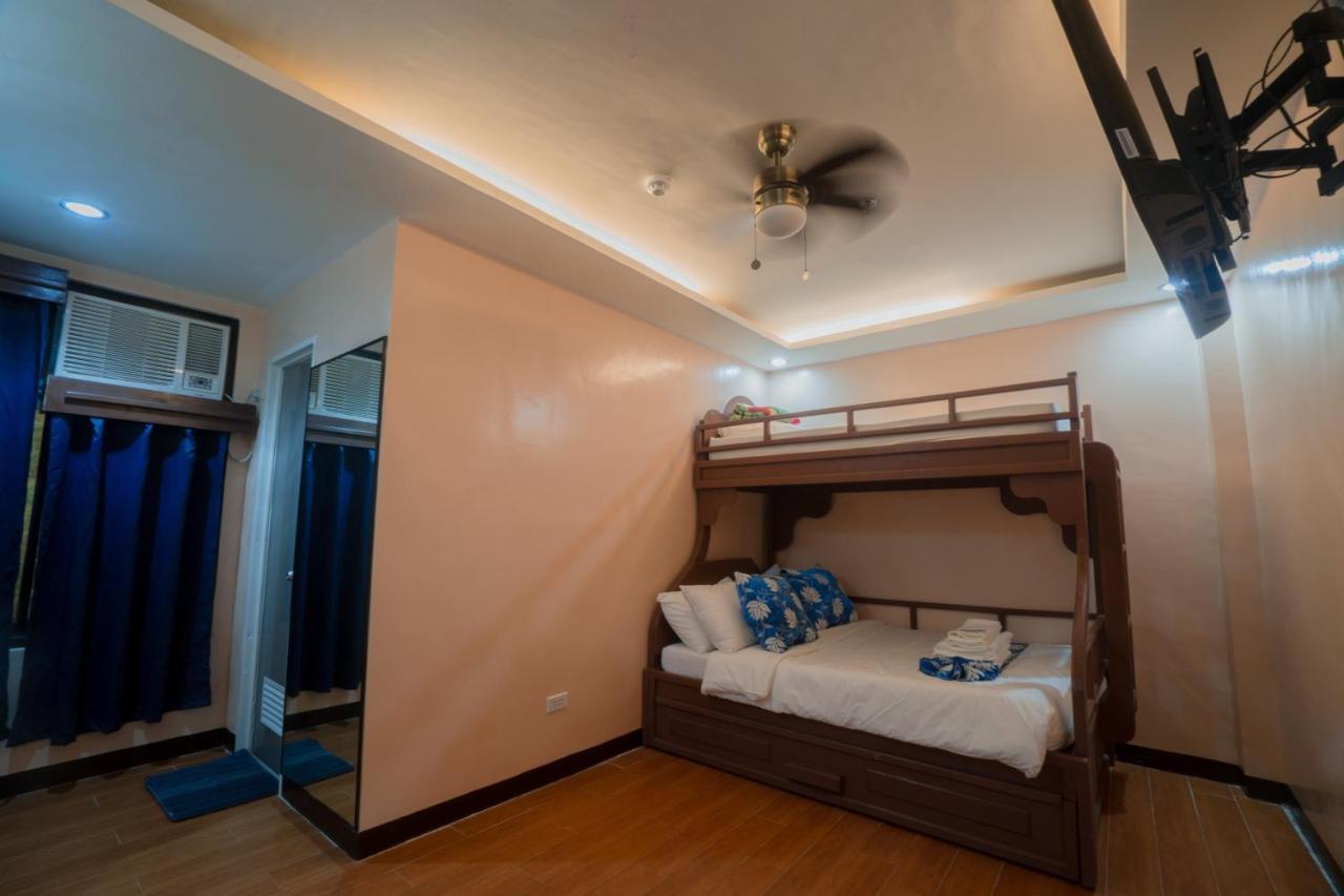 Deluxe Family Suite