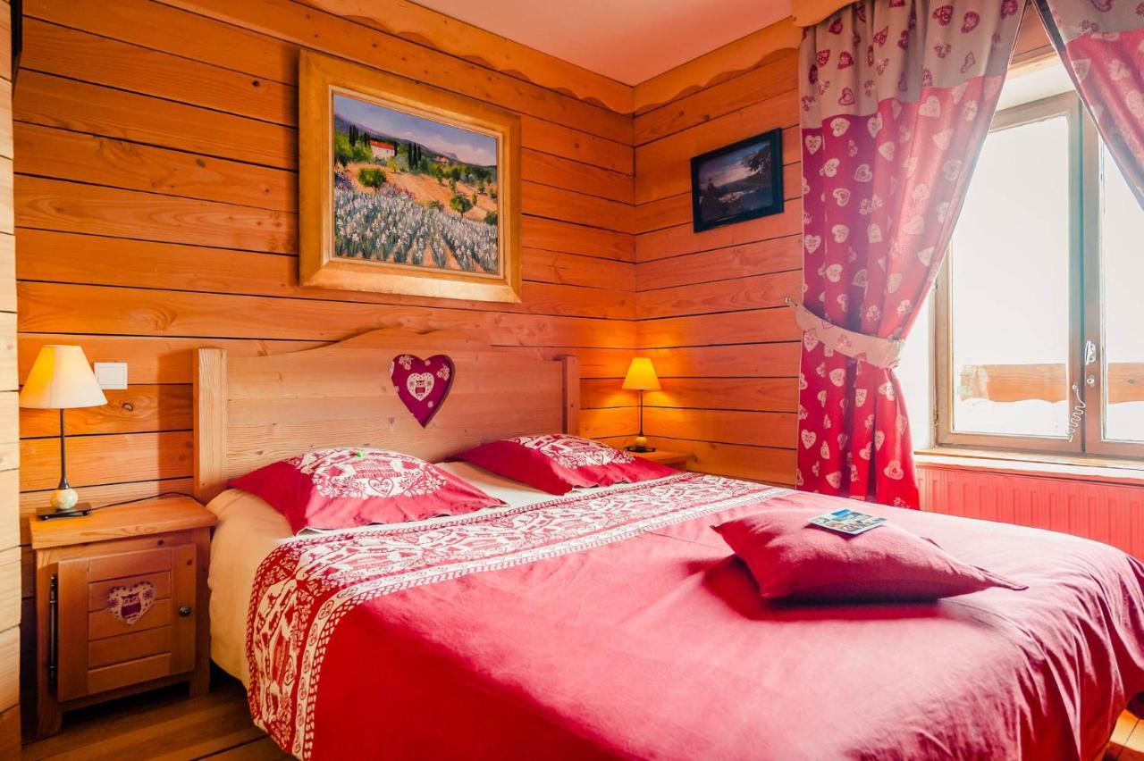 Small Double Room,1345417472:JPEG