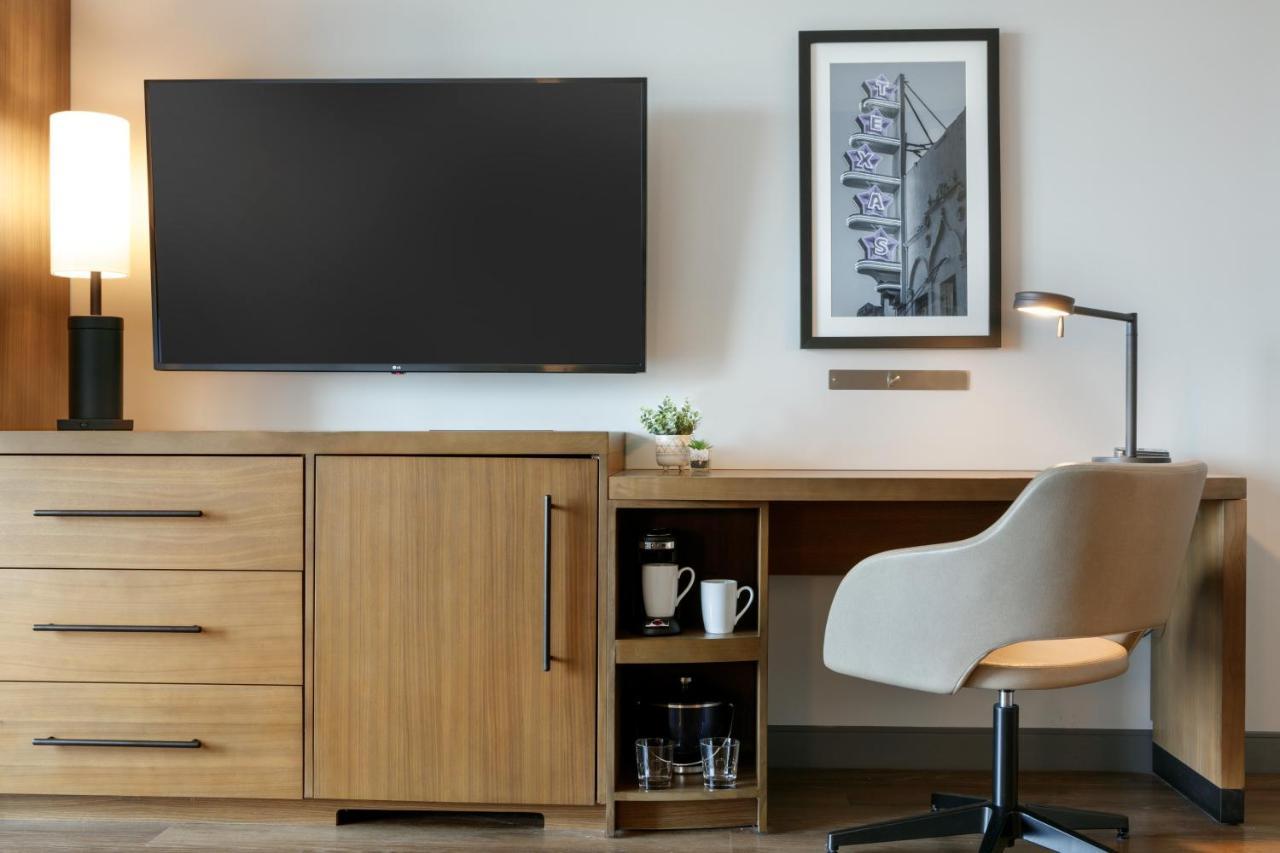 King Room with Sofa Bed