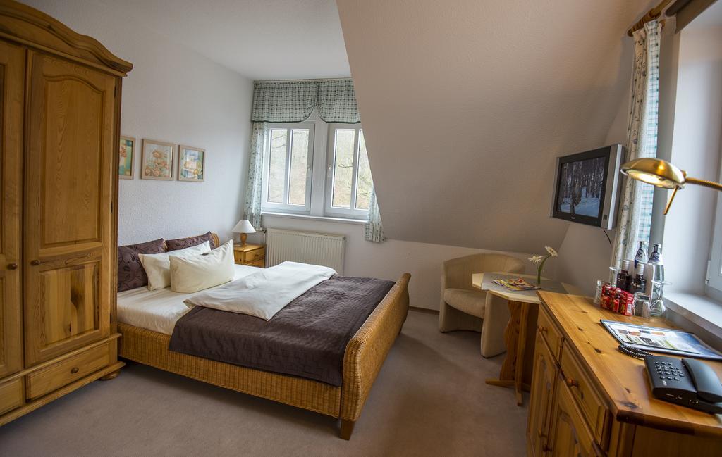 Classic Single Room