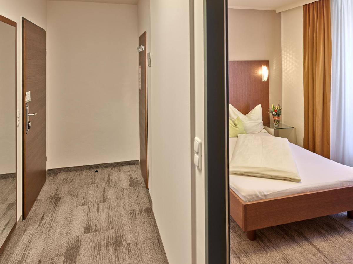 Triple Room,1192789138:JPEG