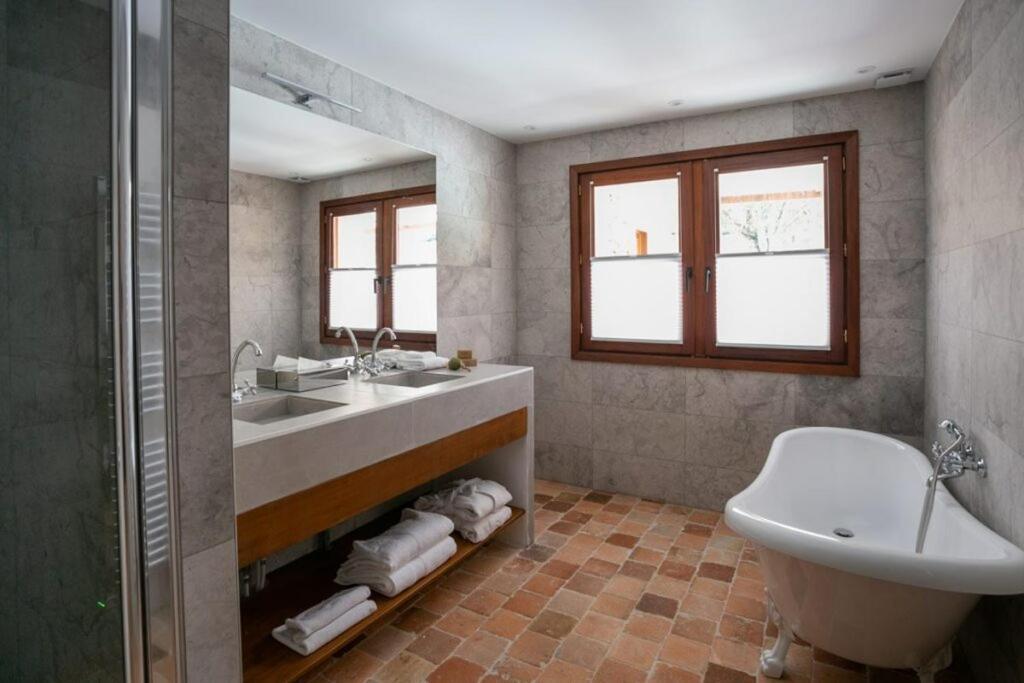 Deluxe King Suite,1193055223:JPEG