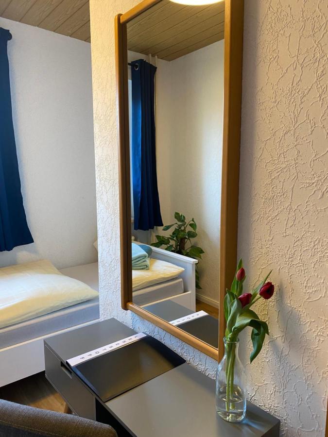 Einzelzimmer mit eigenem Bad