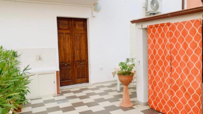 One-Bedroom House,1197343648:JPEG