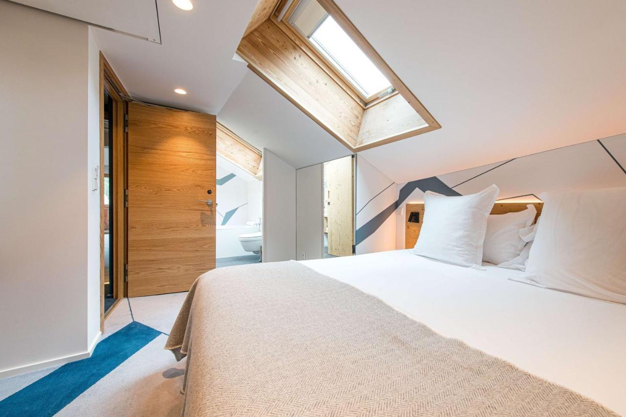Privilege Queen Room