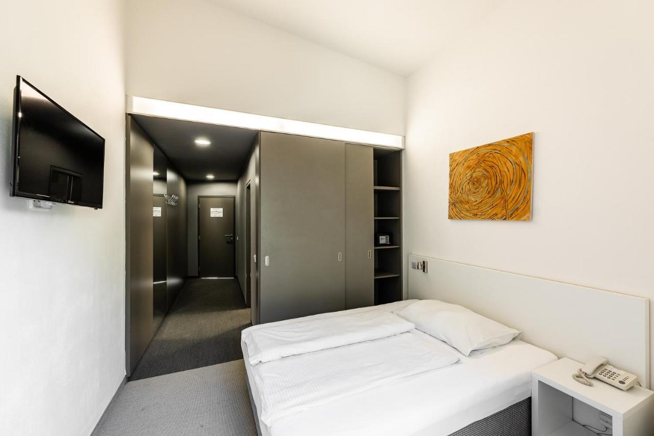 Superior Single Room
