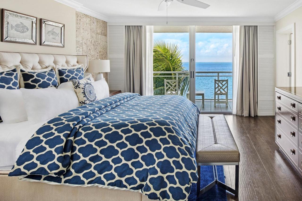 Penthouse 1 Bedroom Balcony Beachfront
