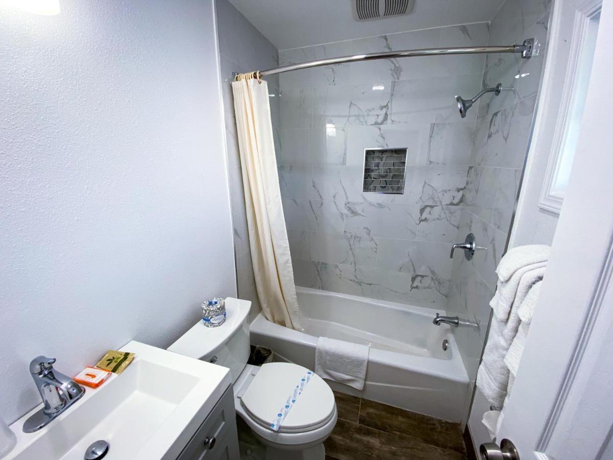 Deluxe Family Suite