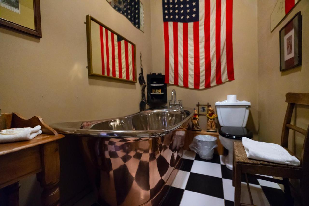 King Room,1202944939:JPEG