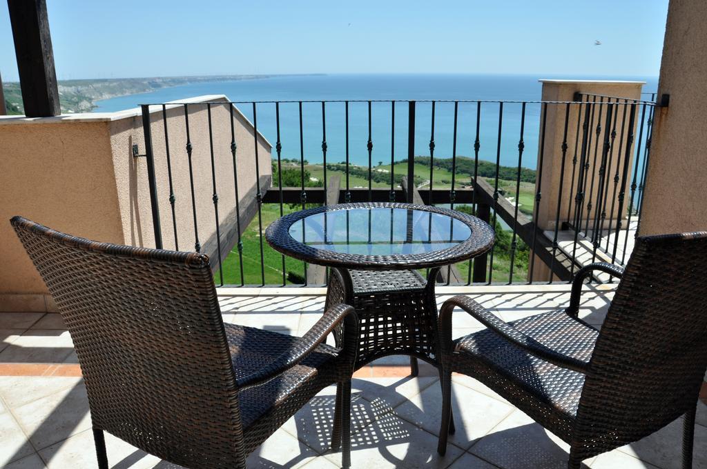 Three-Bedroom Apartment Balcony Sea View