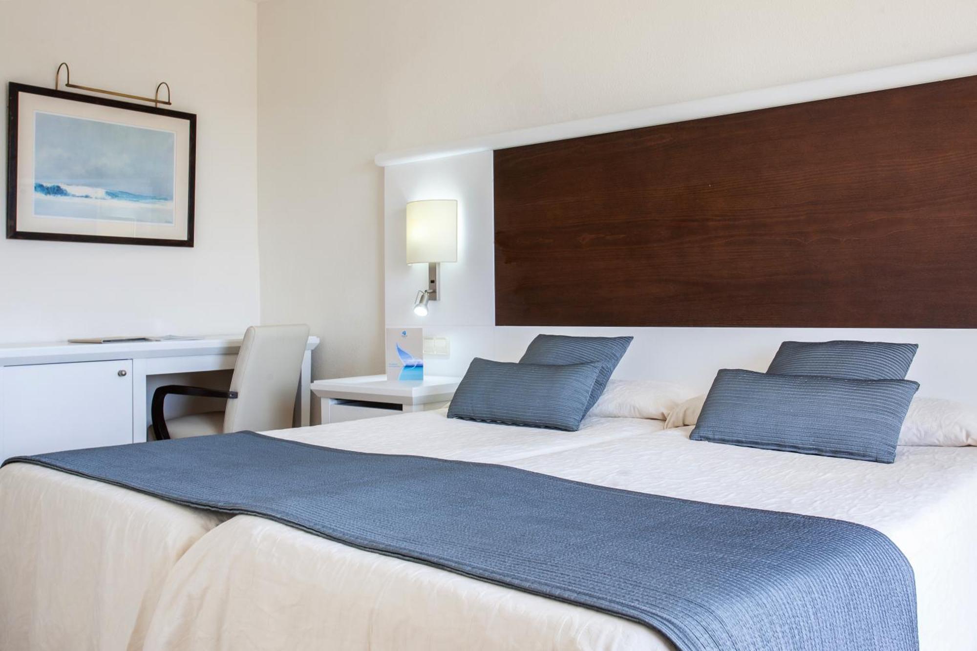 Quarto Twin com Vista Lago (1 Adulto)