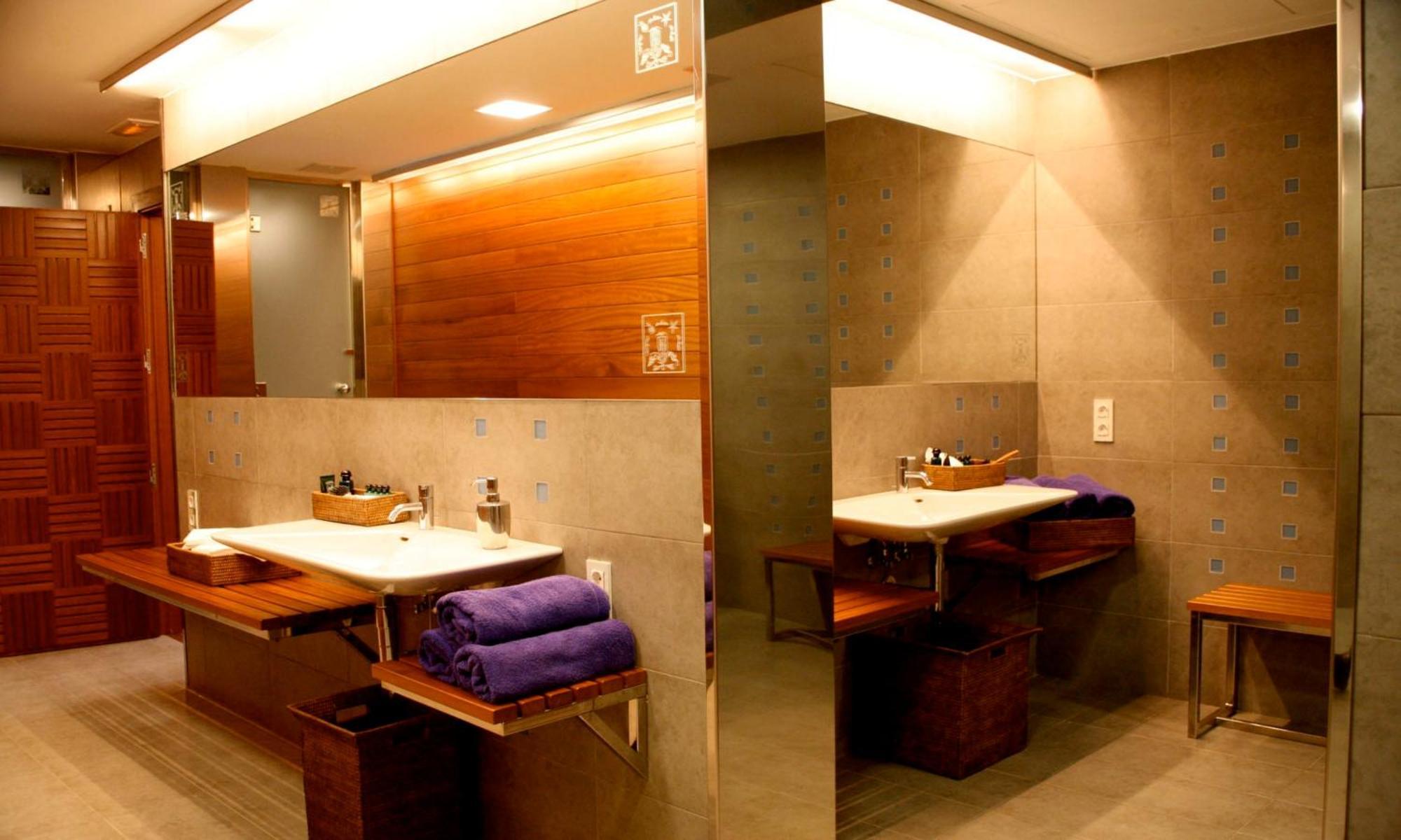 Chambre Familiale (2 Adultes + 2 Enfants) avec Accès au Spa