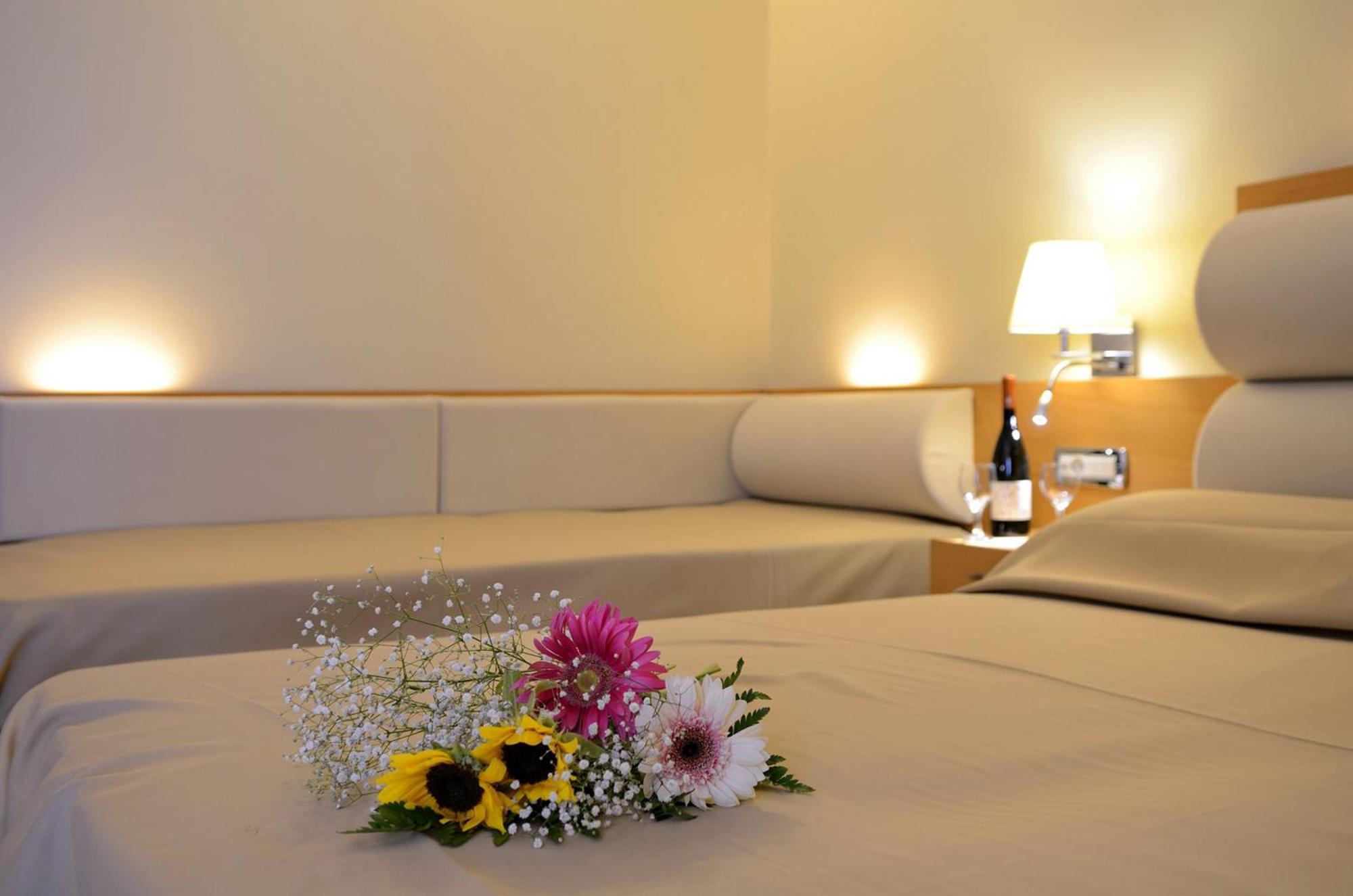 Triple Room,1207972420:JPEG