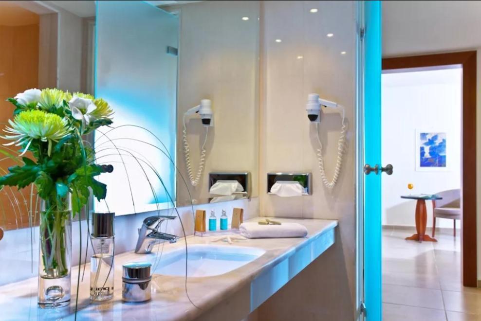 Double or Twin Room with Garden View