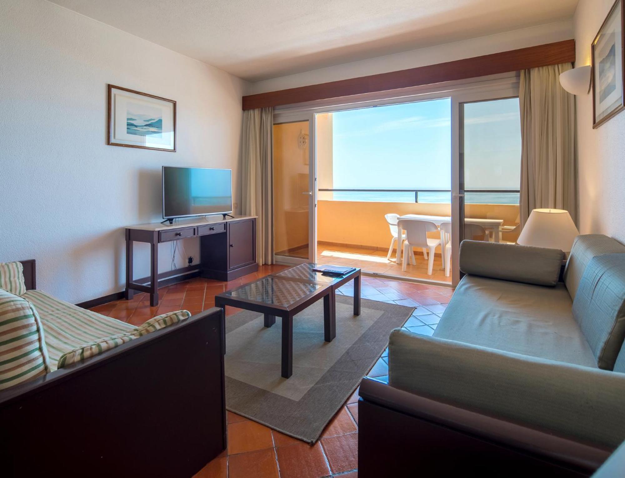 One-Bedroom Apartment Sea View,1433117710:JPEG